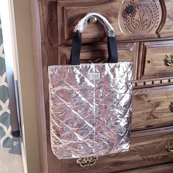 🌸Host Pick🌸NWT Victoria's Secret Gold Tote Bag - Picture 1 of 10